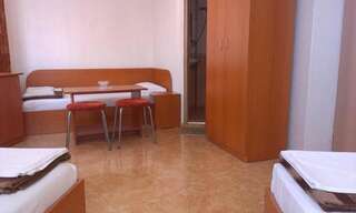 Гостевой дом Vila Krista Солнечный Берег Трехместный номер с балконом-7